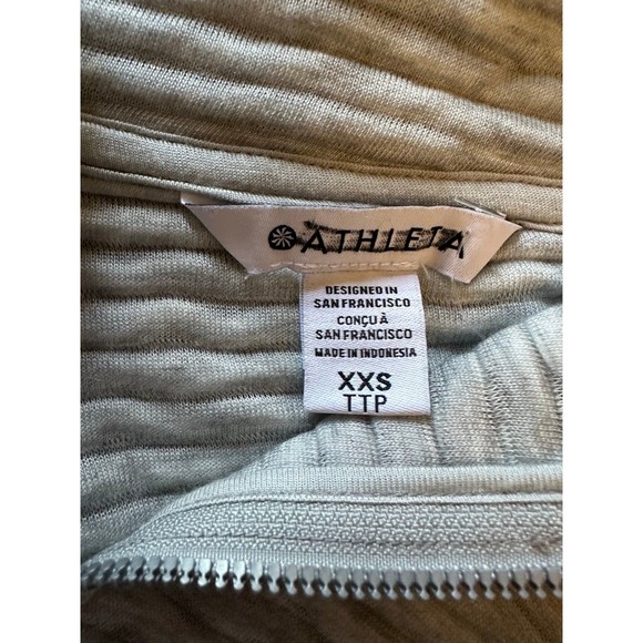 Athleta quarter zip sweatershirt - Picture 2 of 3